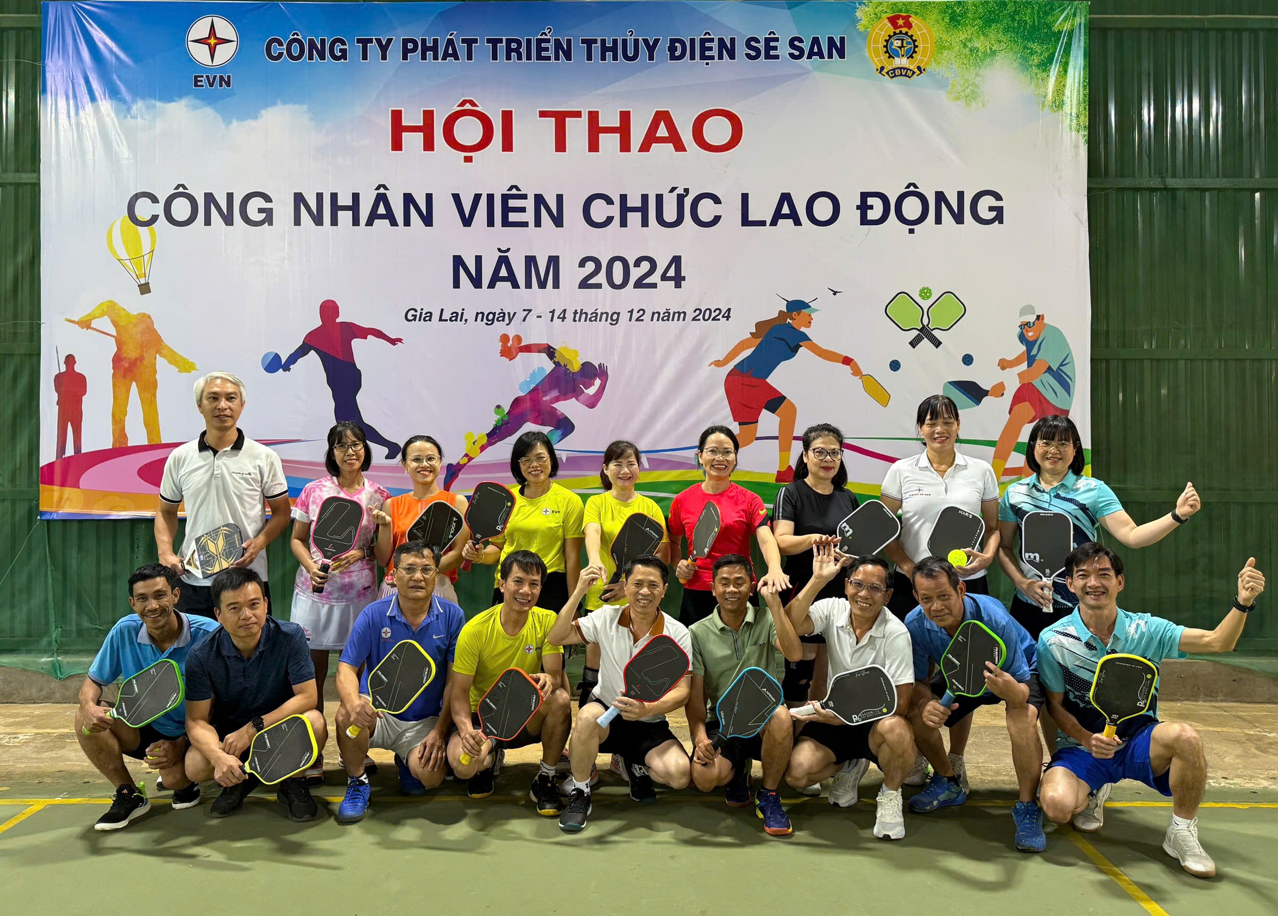 A group of people posing for a photoDescription automatically generated
